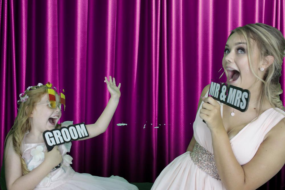 Natalie & Marc | View more photos from the event at gallery.myphotoboothexperience.co.uk/u/MyPhotoBoothExperienceLtd/Natalie-Marc